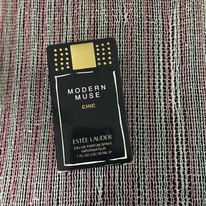 Estée Lauder Modern Muse Chic